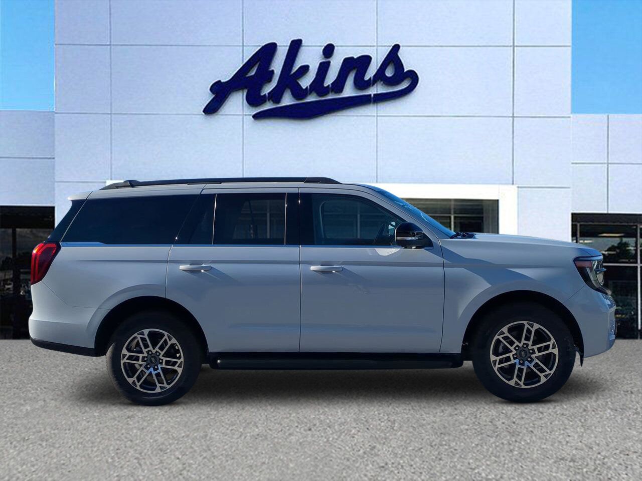 2026 Ford Expedition Active