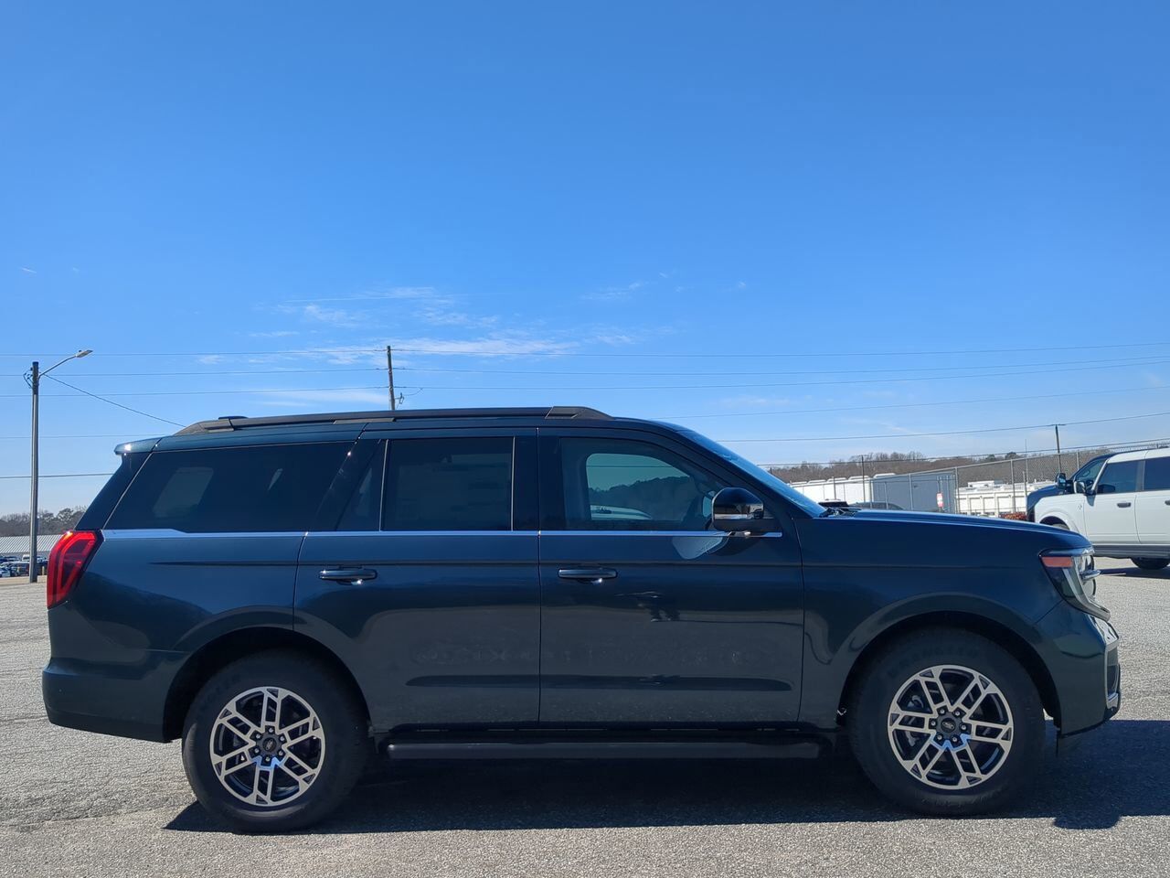 Ford Expedition Active