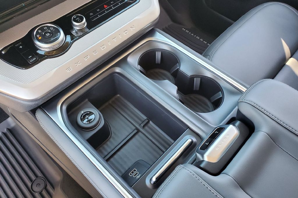 2026 Ford Expedition Max Active Hondo TX