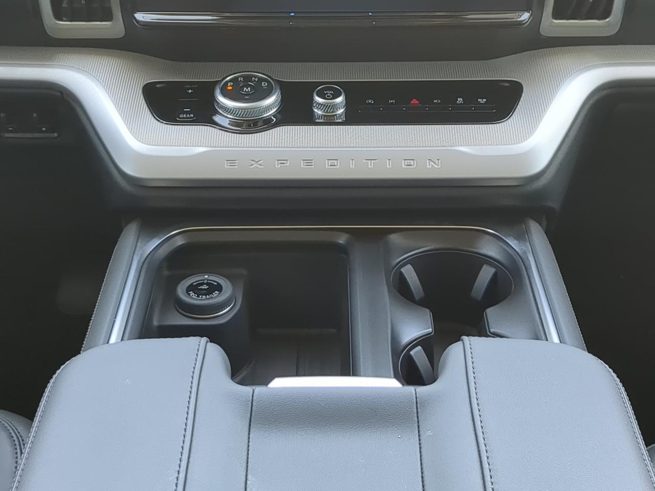 2026 Ford Expedition Max Active Appleton WI