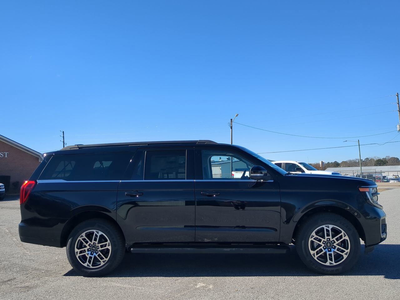 2026 Ford Expedition Max Active