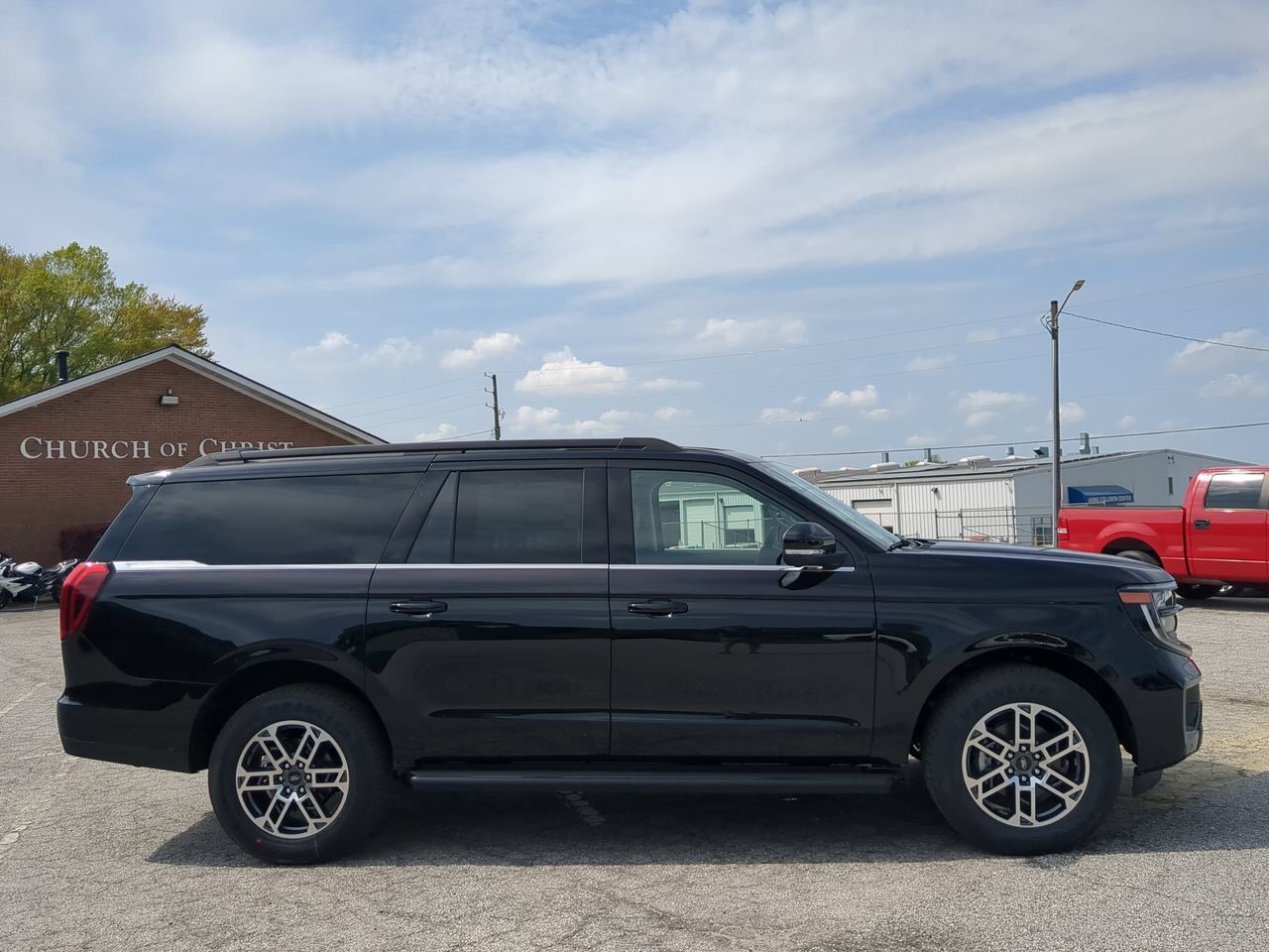 Ford Expedition Max Active