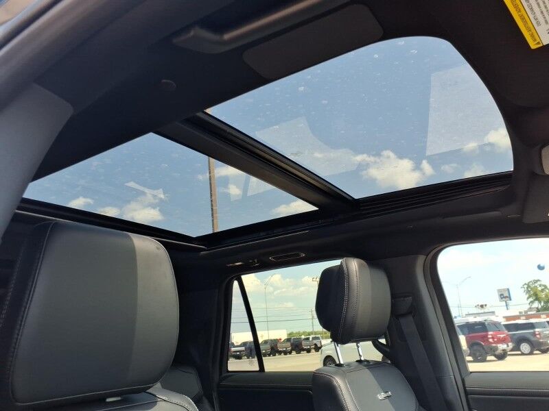 2026 Ford Expedition Max Platinum Del Rio TX