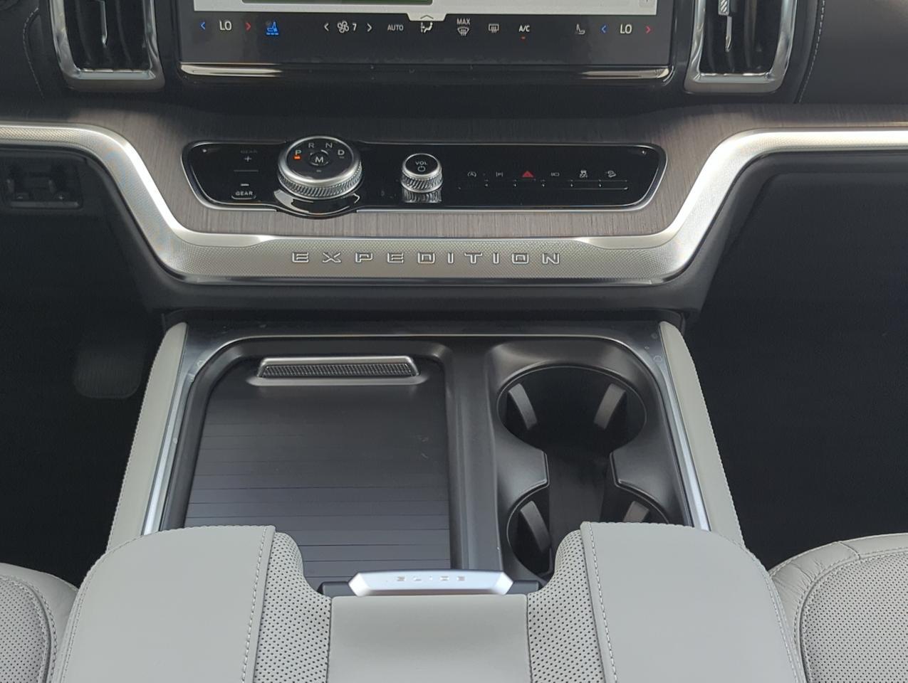 2026 Ford Expedition Max Platinum Appleton WI