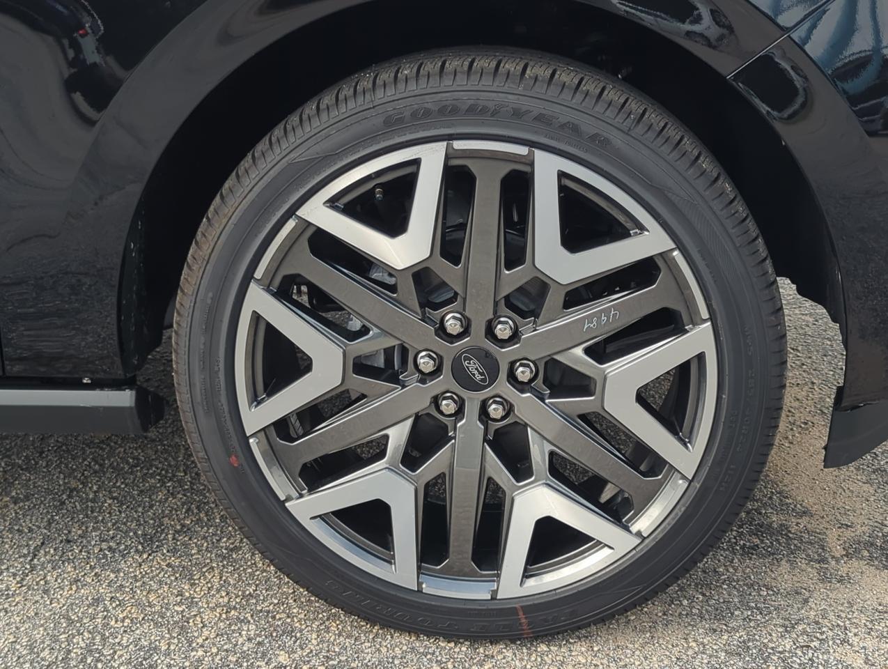 2026 Ford Expedition Max Platinum Appleton WI