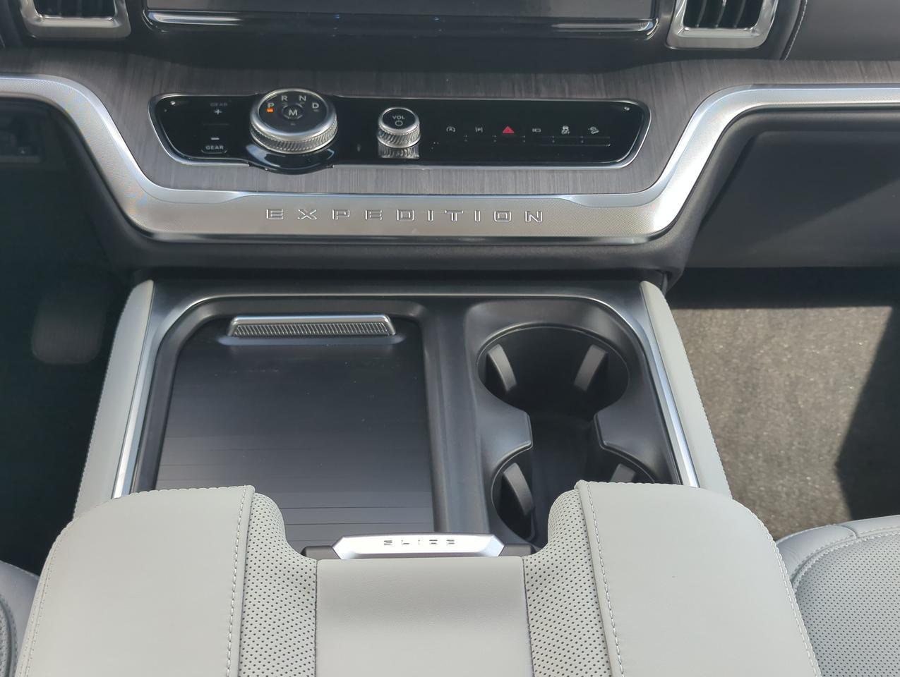 2026 Ford Expedition Max Platinum Appleton WI