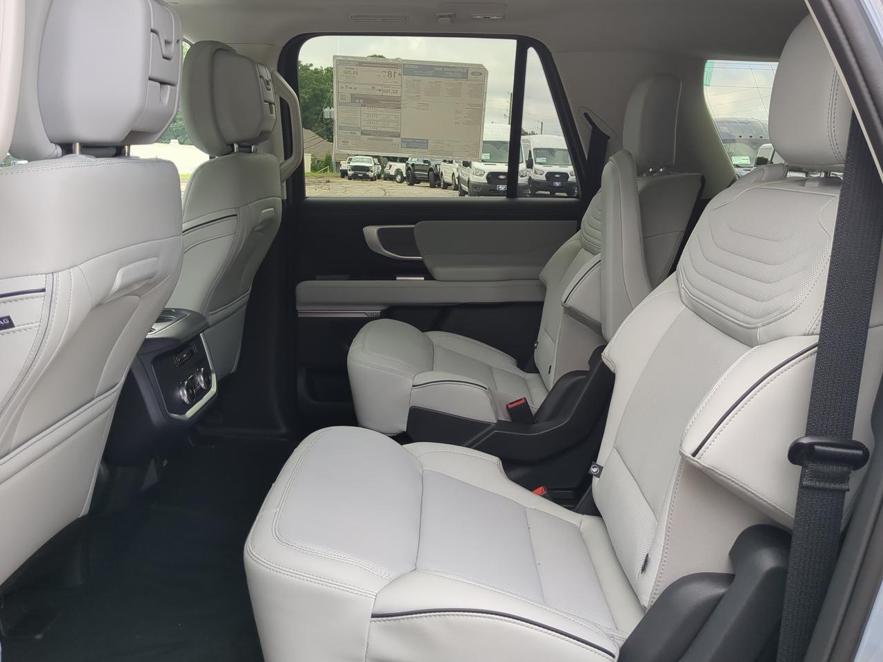 2026 Ford Expedition Max Platinum Appleton WI