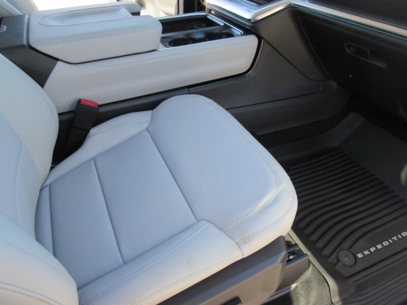 2026 Ford Expedition Max Platinum St. George SC