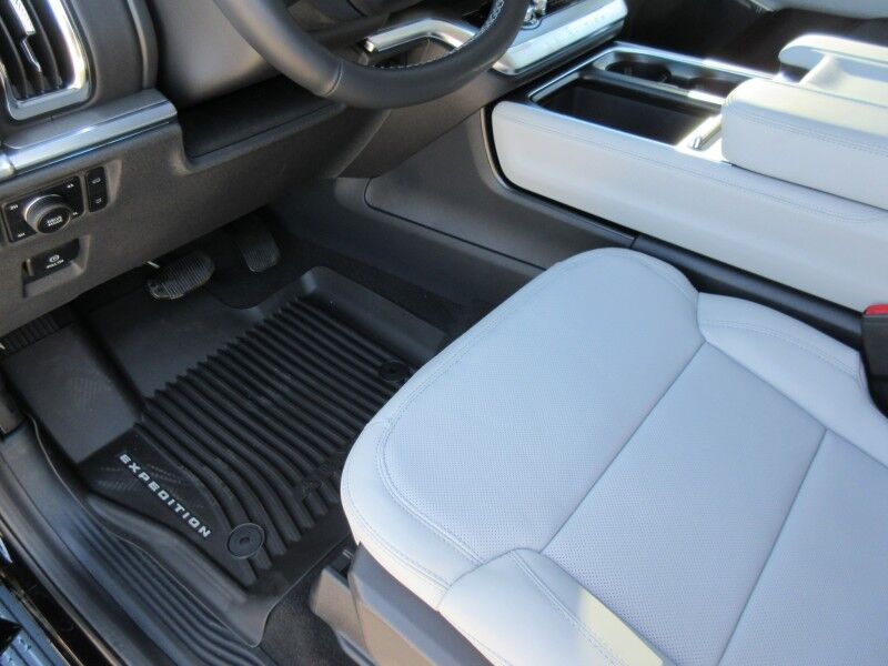 2026 Ford Expedition Max Platinum St. George SC