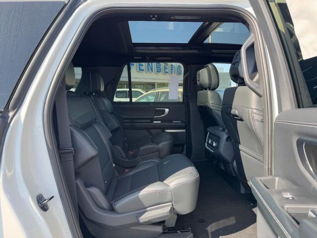 2026 Ford Expedition Max Platinum Washington MO