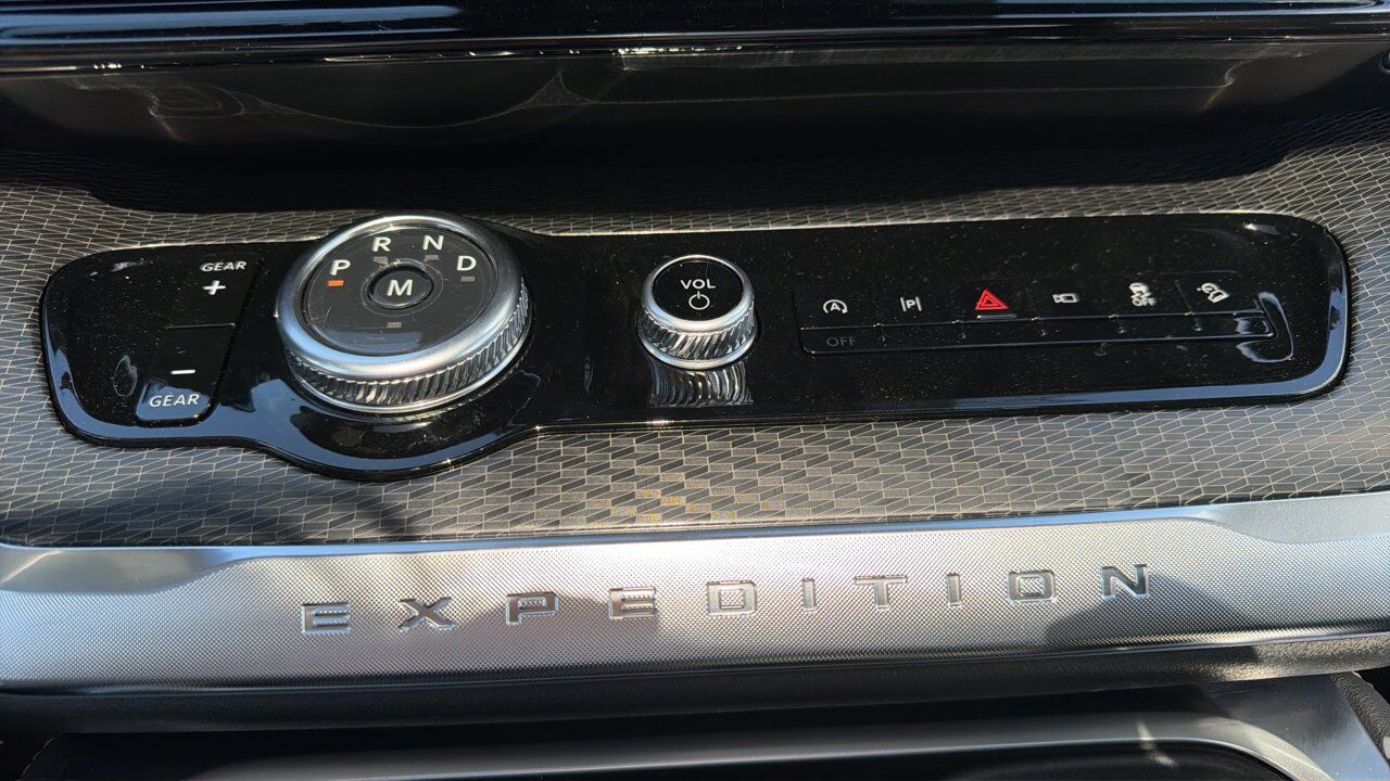 2026 Ford Expedition Platinum Max Sherwood Park AB