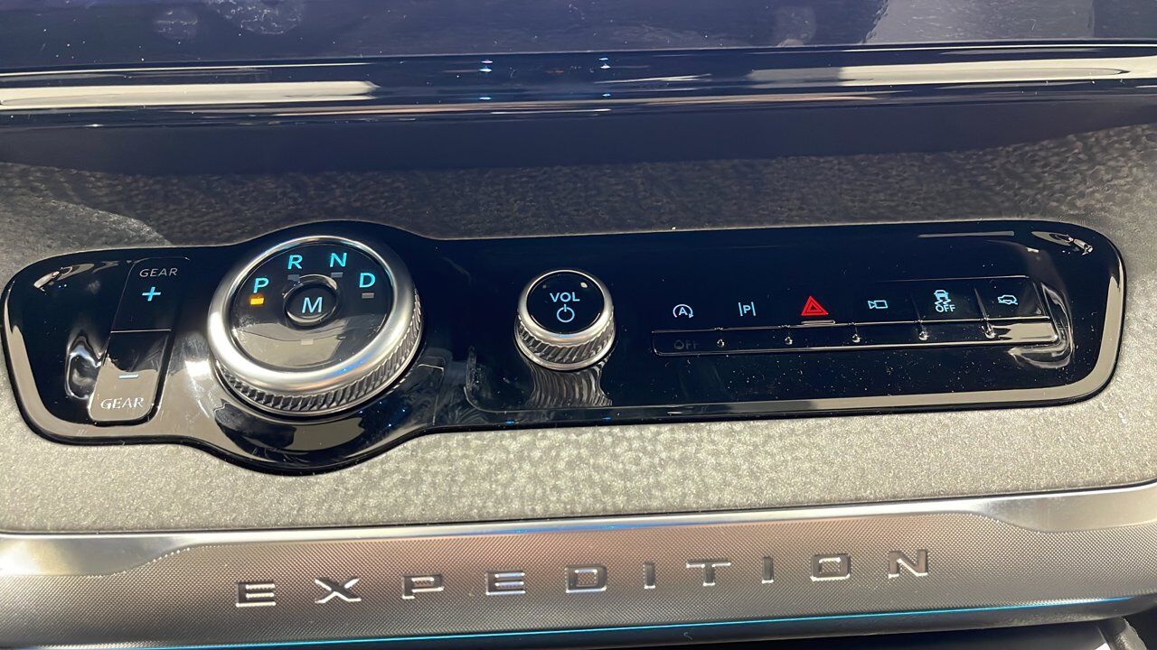 2026 Ford Expedition Tremor Sherwood Park AB