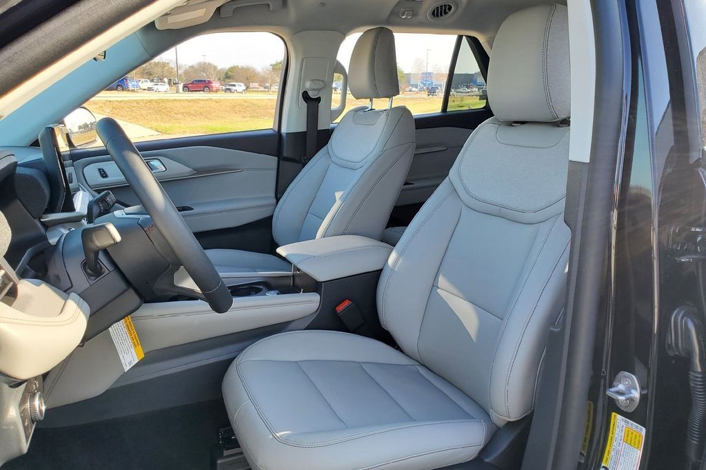 2026 Ford Explorer Active Hondo TX