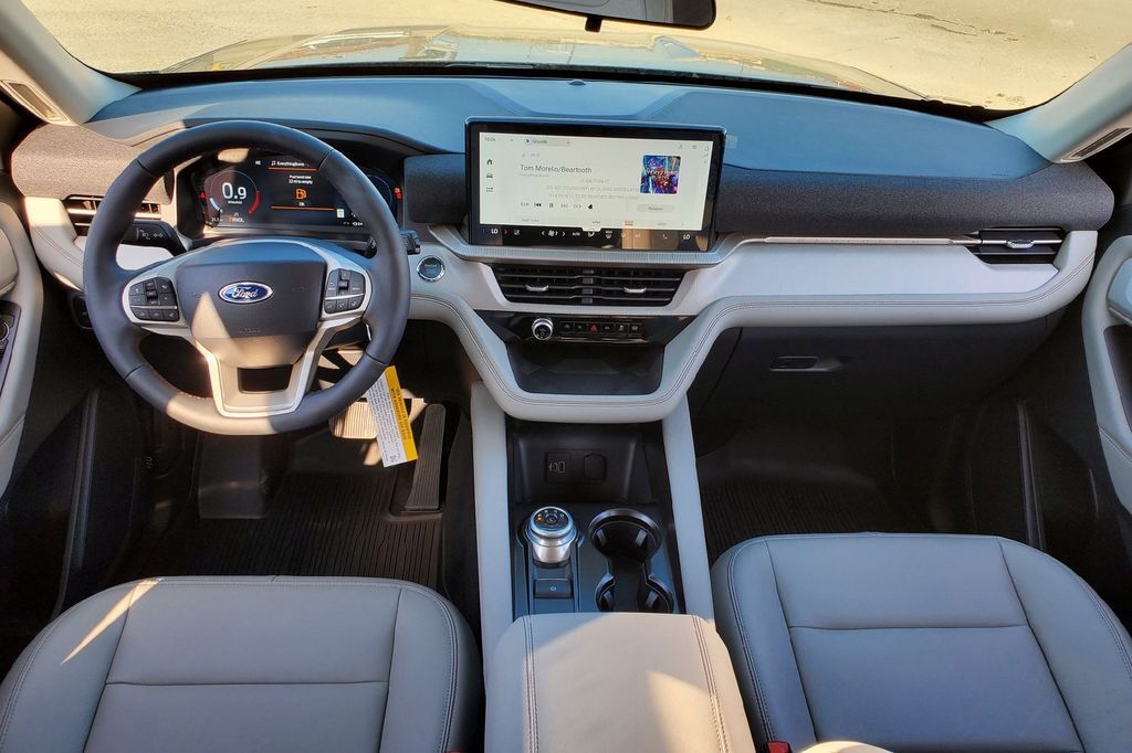 2026 Ford Explorer Active Hondo TX