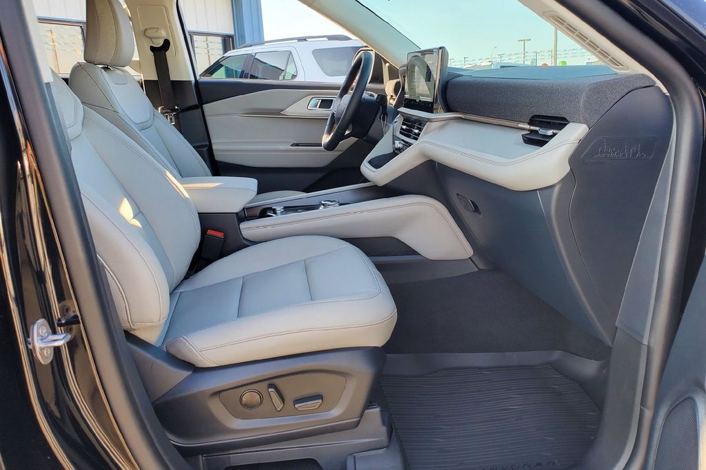 2026 Ford Explorer Active Hondo TX