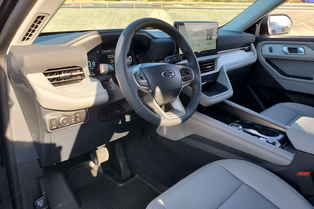 2026 Ford Explorer Active Hondo TX