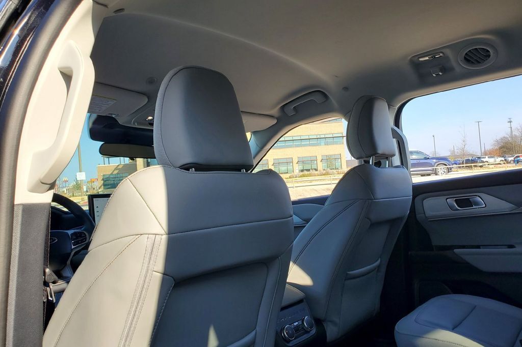 2026 Ford Explorer Active Hondo TX