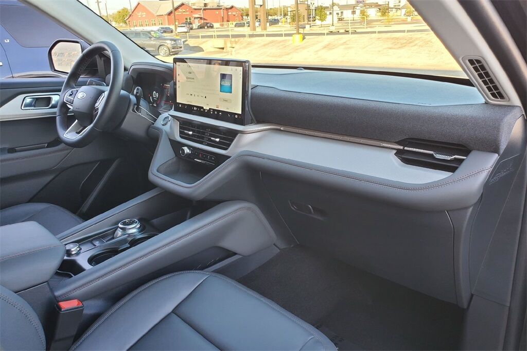 2026 Ford Explorer Active Hondo TX