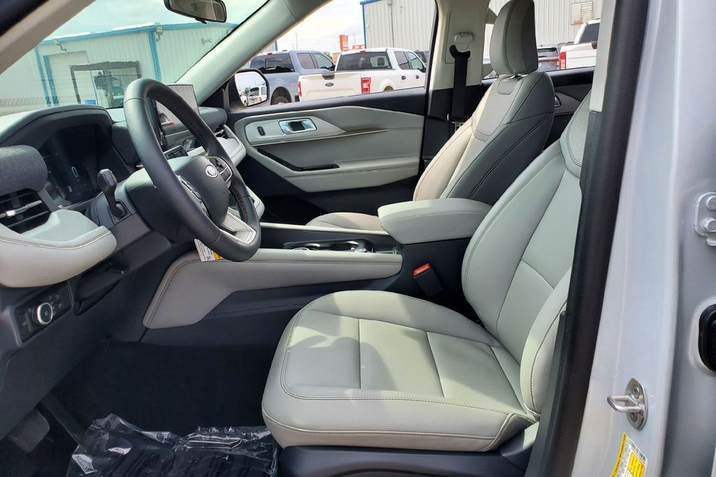 2026 Ford Explorer Active Hondo TX