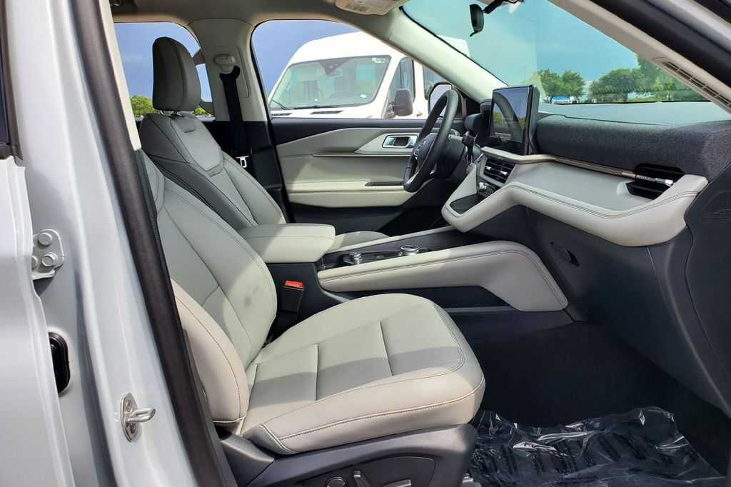 2026 Ford Explorer Active Hondo TX