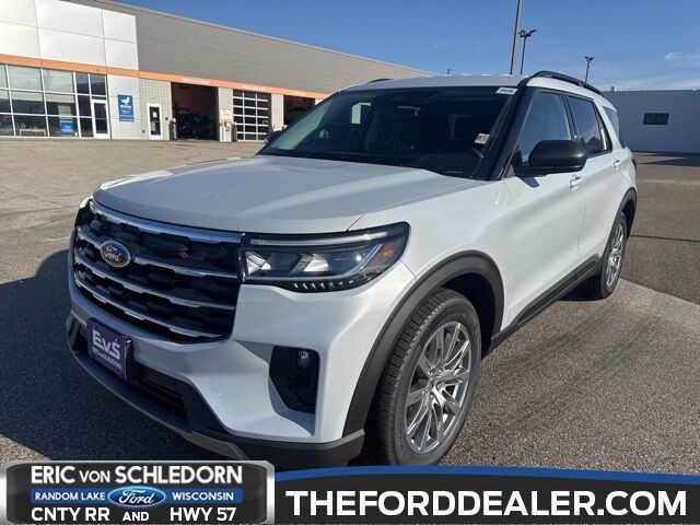 2026 Ford Explorer Active Milwaukee WI