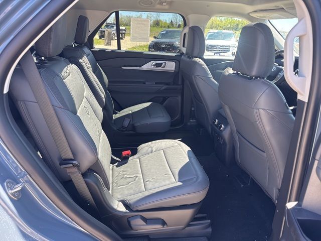 2026 Ford Explorer Active Random Lake WI