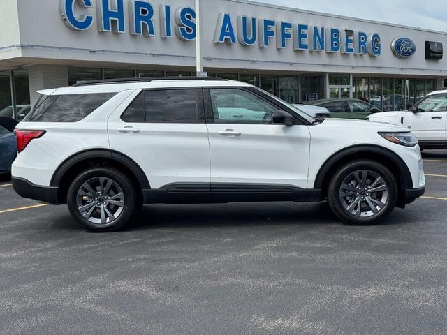 2026 Ford Explorer Active 4WD's photo