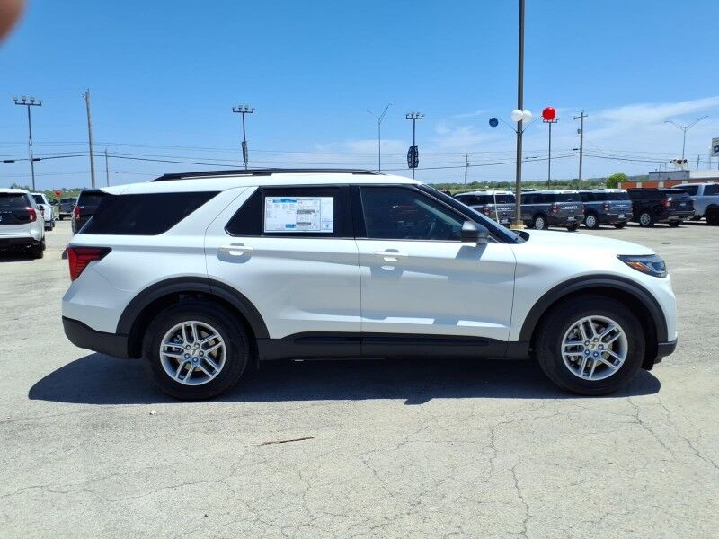 2026 Ford Explorer Active w/100A Pkg