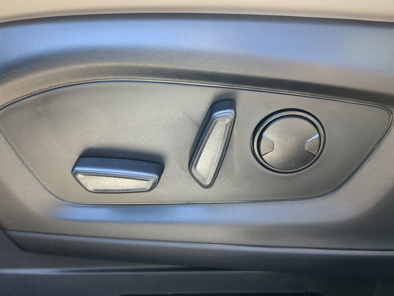 2026 Ford Explorer Active w/200A Pkg Appleton WI