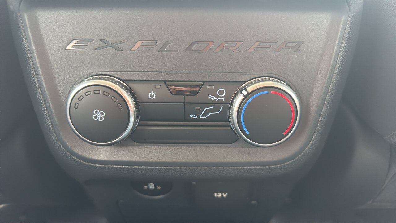 2026 Ford Explorer Active w/200A Pkg Sherwood Park AB