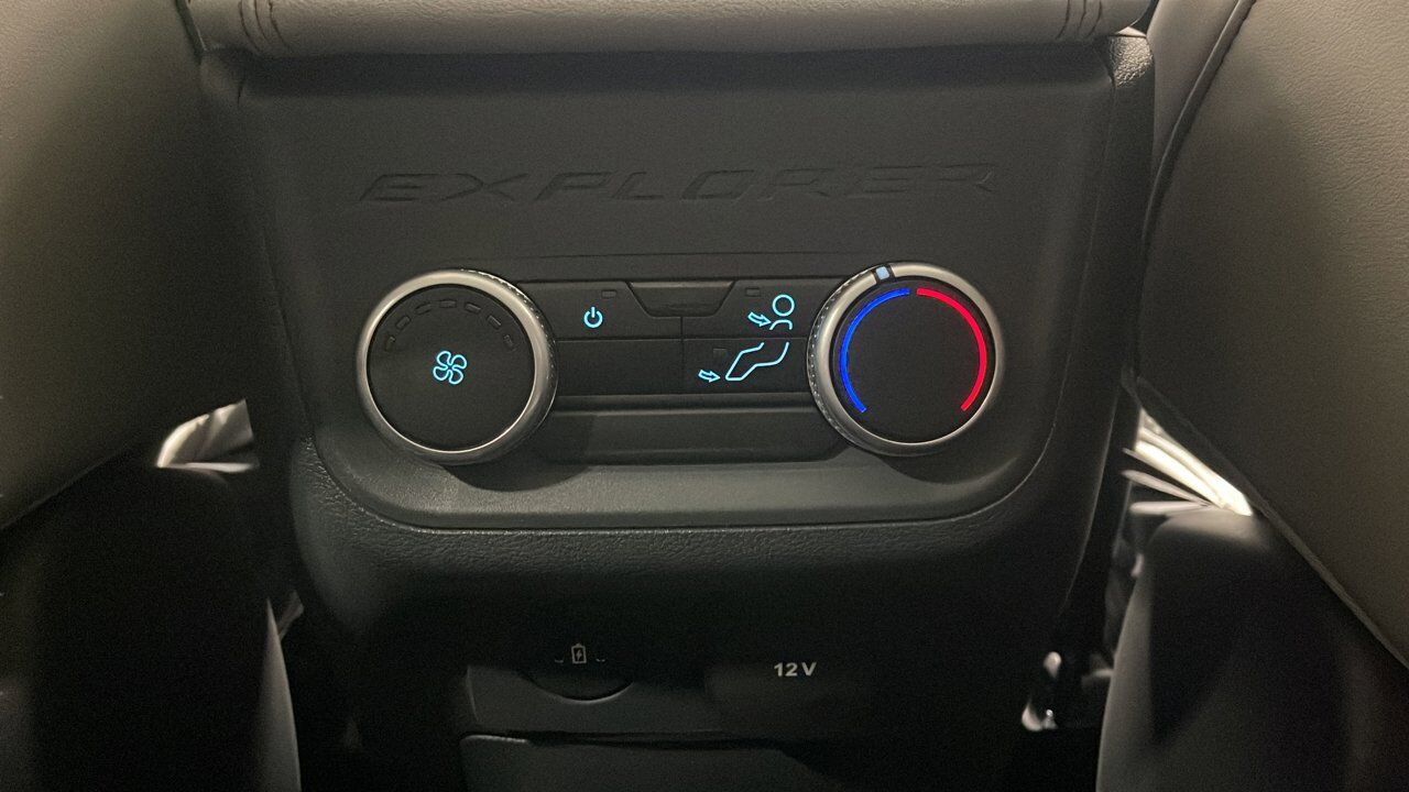 2026 Ford Explorer Active w/200A Pkg Sherwood Park AB