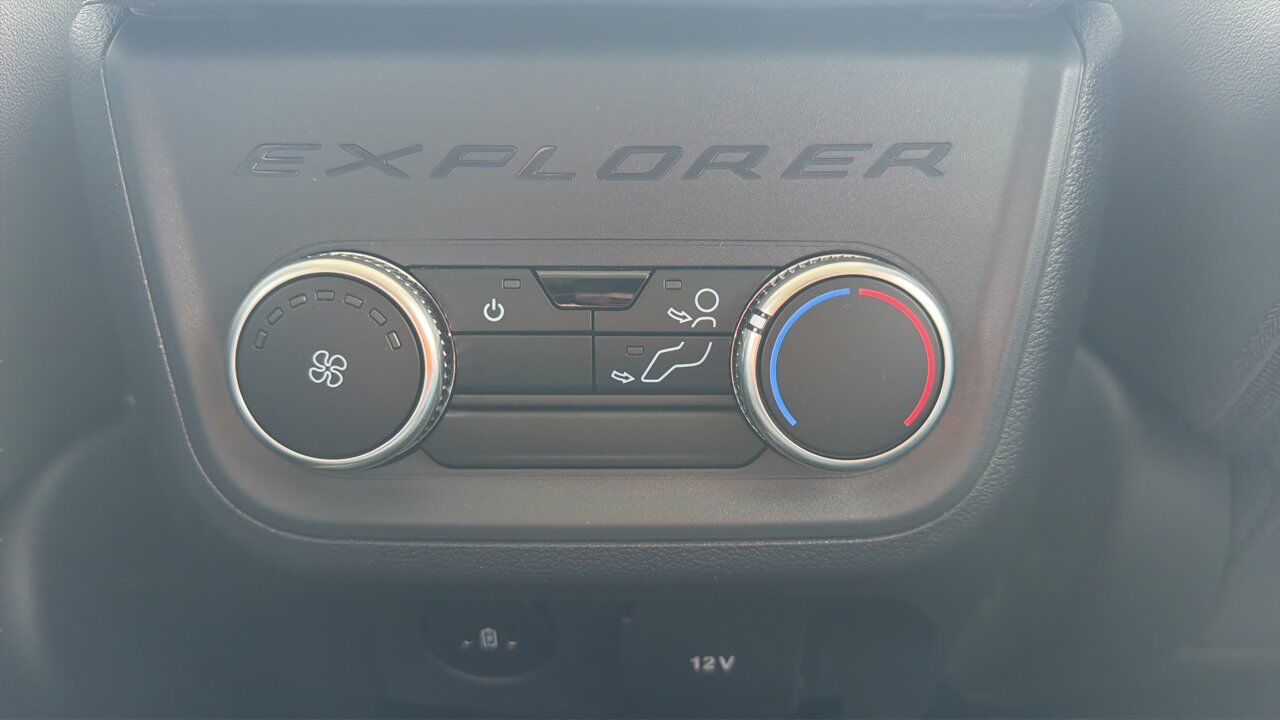 2026 Ford Explorer Active w/200A Pkg Sherwood Park AB