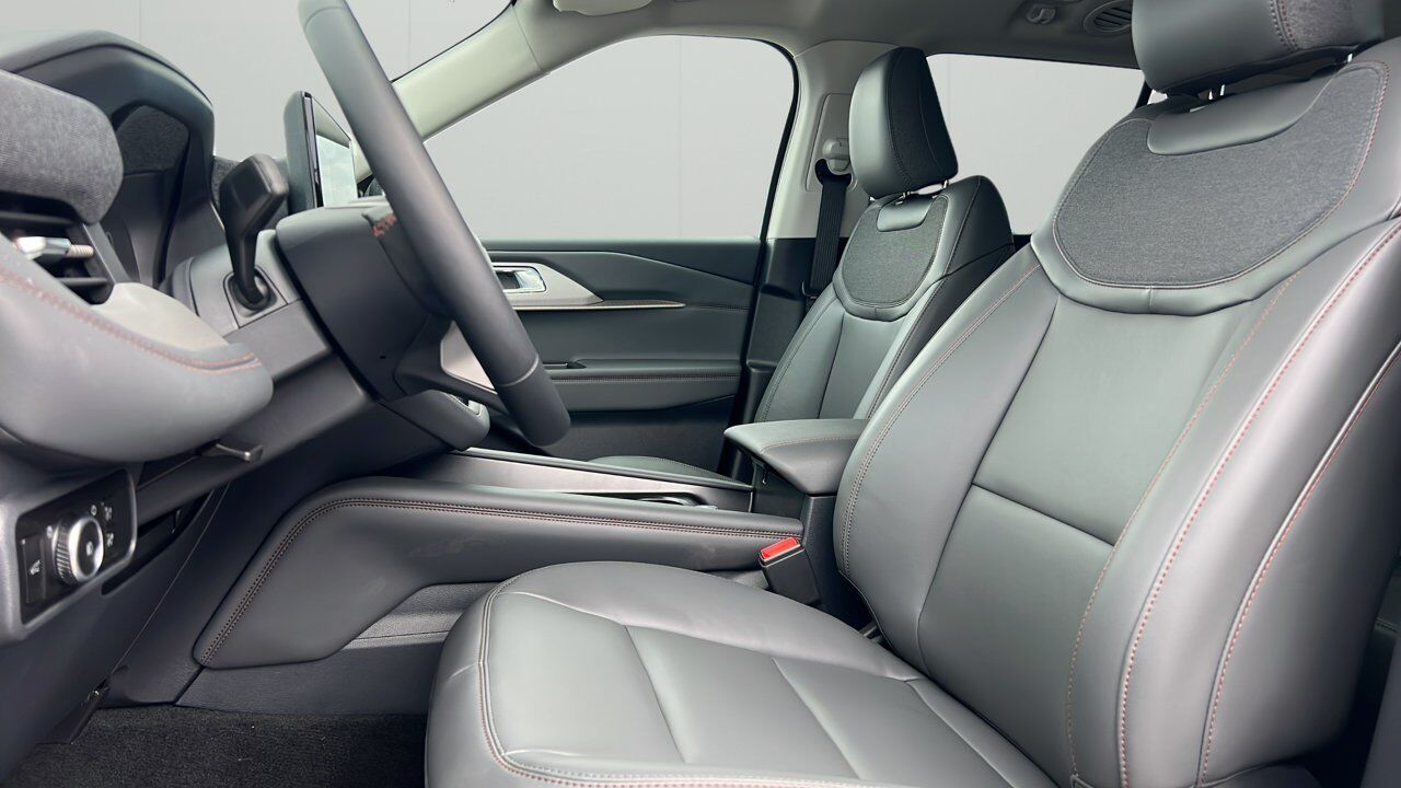 2026 Ford Explorer Active w/200A Pkg Sherwood Park AB