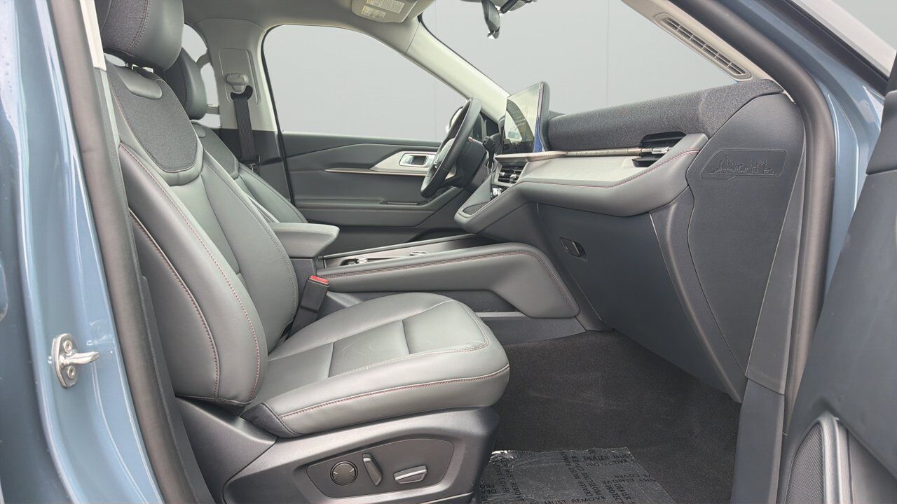 2026 Ford Explorer Active w/200A Pkg Sherwood Park AB