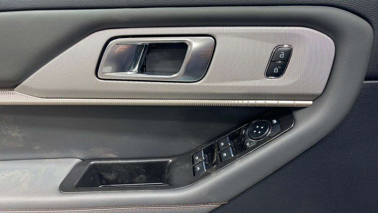 2026 Ford Explorer Active w/200A Pkg Sherwood Park AB