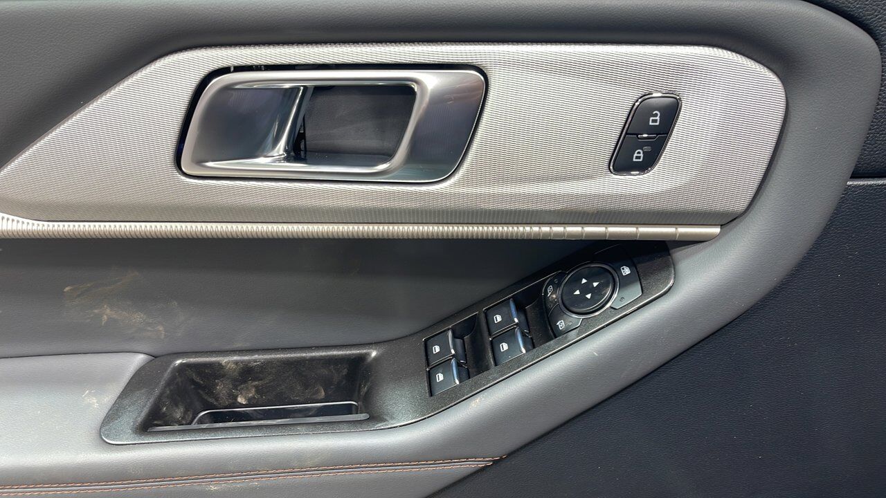 2026 Ford Explorer Active w/200A Pkg Sherwood Park AB