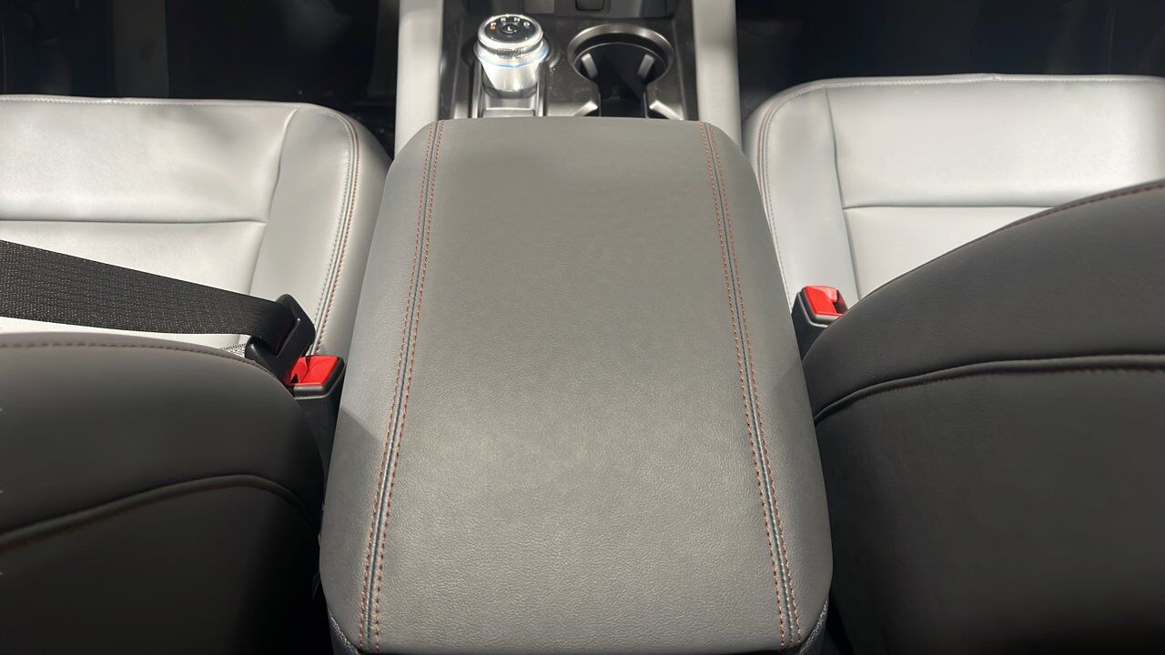 2026 Ford Explorer Active w/200A Pkg Sherwood Park AB