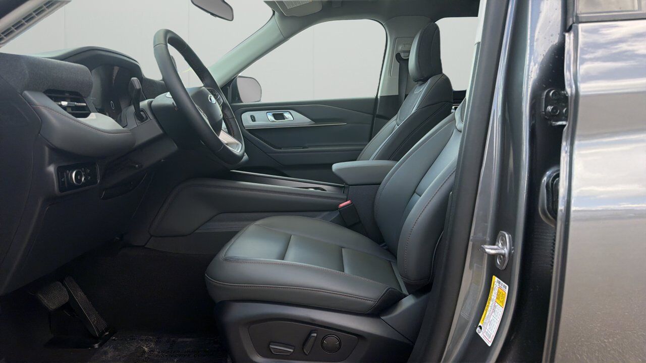 2026 Ford Explorer Active w/200A Pkg Sherwood Park AB