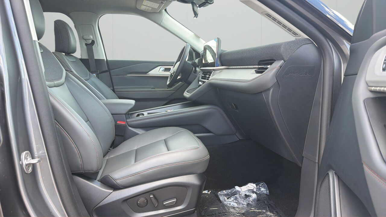 2026 Ford Explorer Active w/200A Pkg Sherwood Park AB