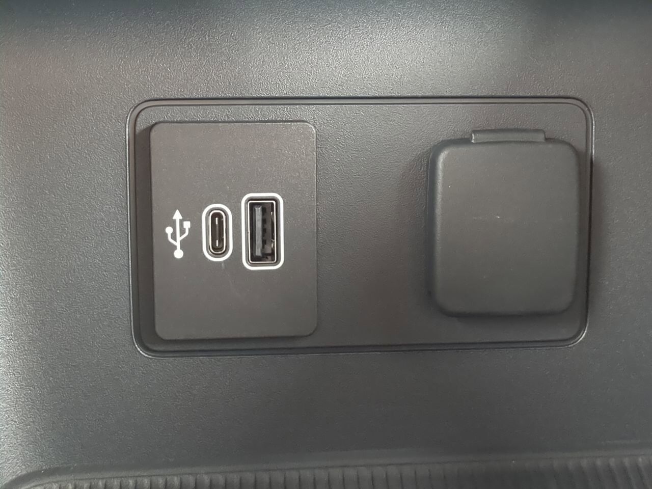 2026 Ford Explorer Active w/200A Pkg Winder GA