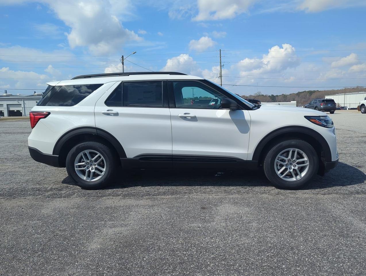 2026 Ford Explorer Active w/200A Pkg