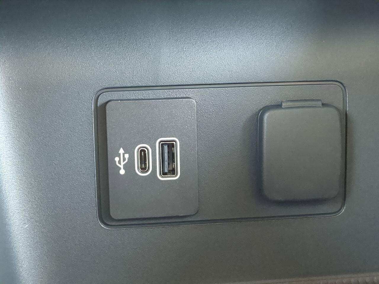 2026 Ford Explorer Active w/200A Pkg Winder GA