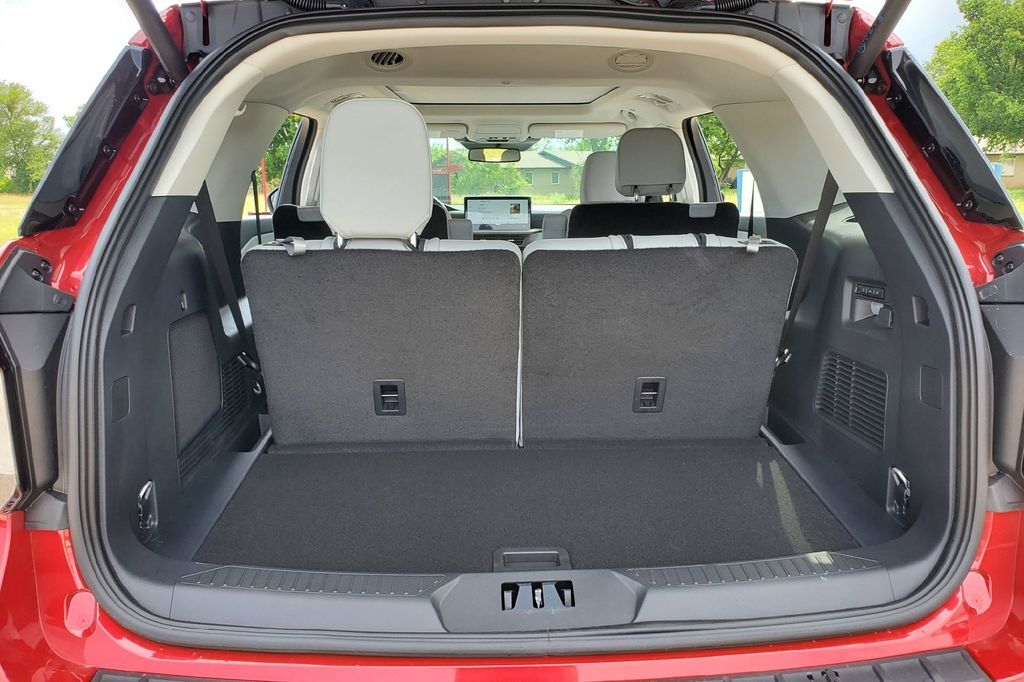 2026 Ford Explorer Platinum Hondo TX