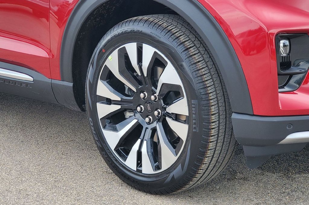 2026 Ford Explorer Platinum Hondo TX