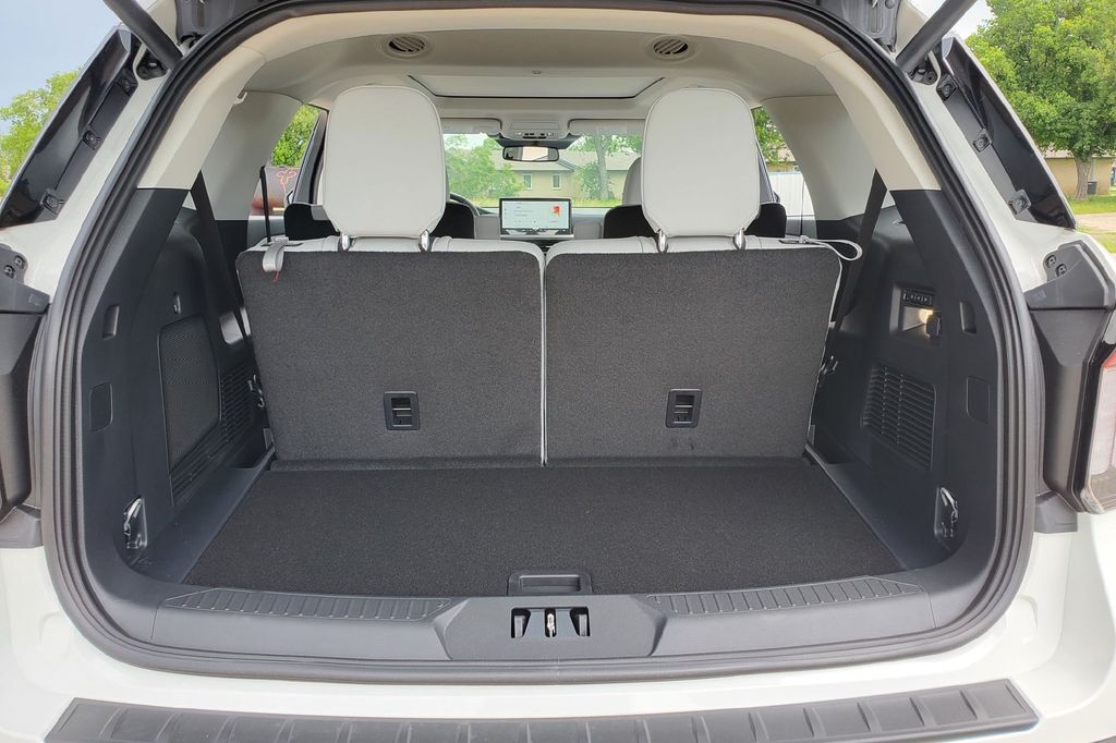 2026 Ford Explorer Platinum Hondo TX