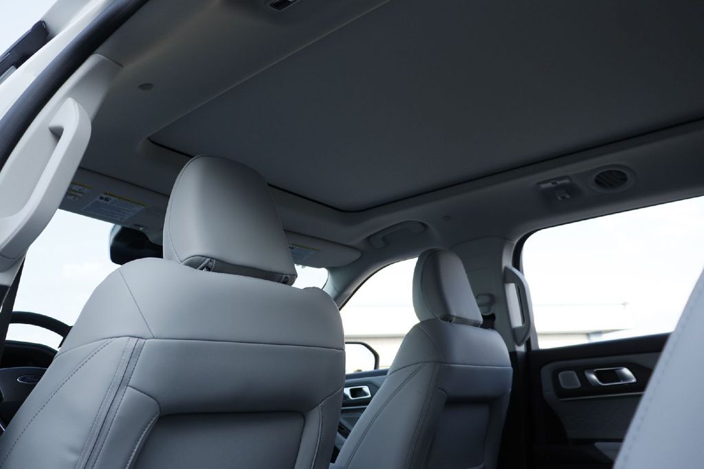 2026 Ford Explorer Platinum Hondo TX