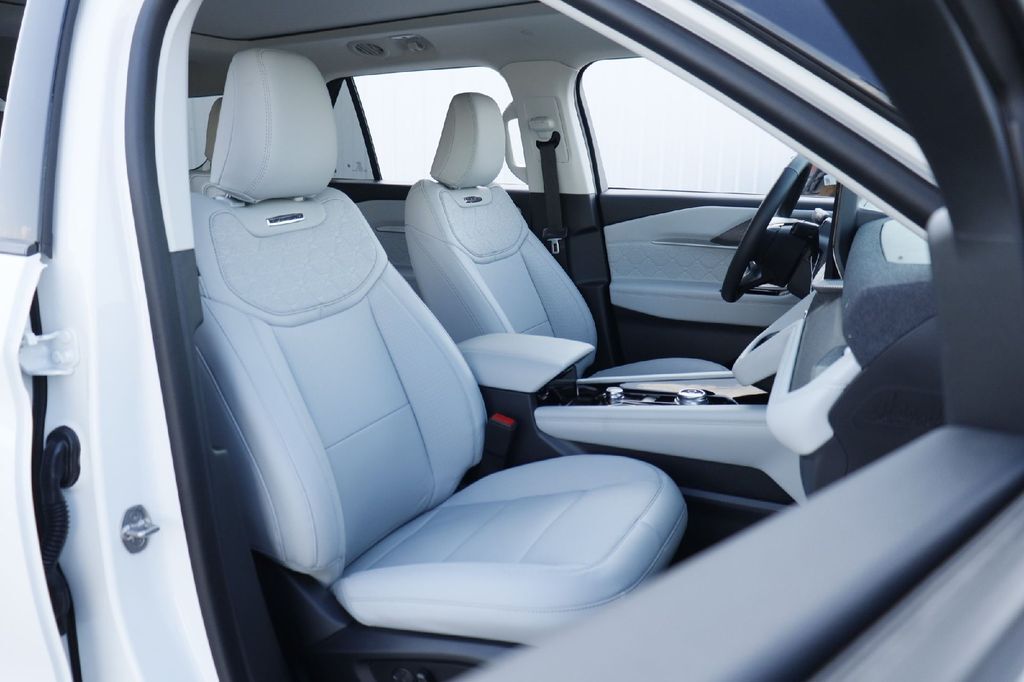 2026 Ford Explorer Platinum Hondo TX