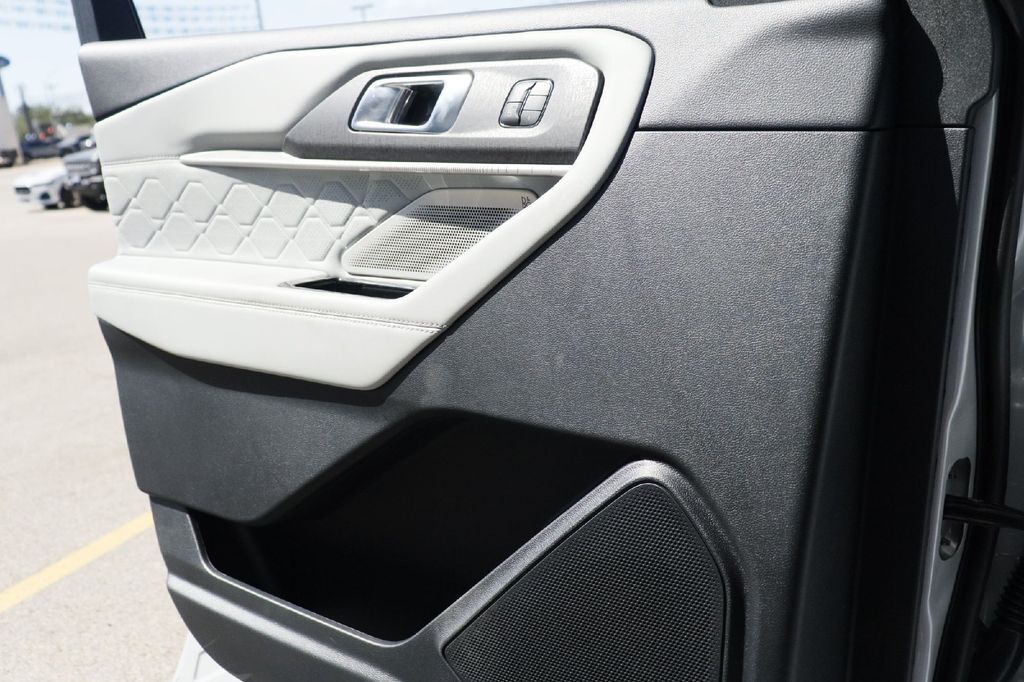 2026 Ford Explorer Platinum Hondo TX