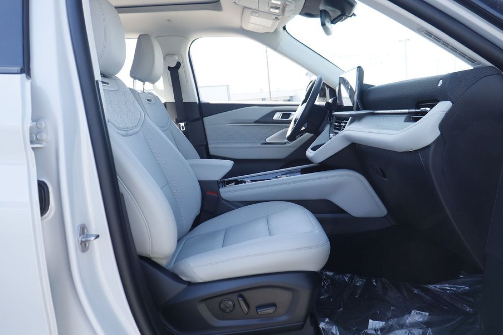 2026 Ford Explorer Platinum Hondo TX