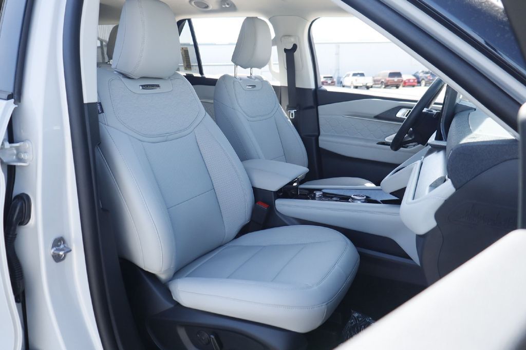 2026 Ford Explorer Platinum Hondo TX